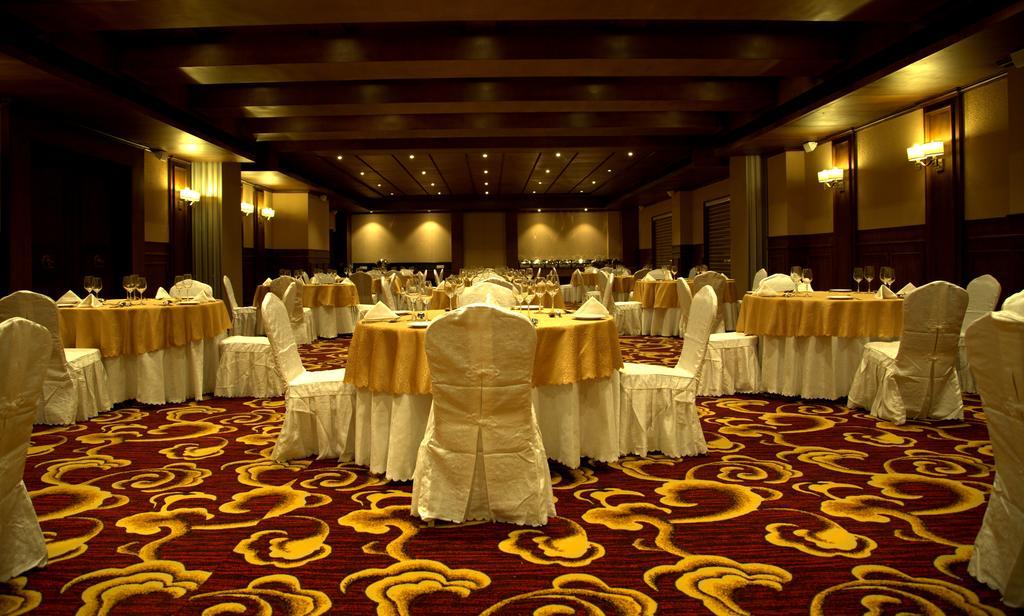 Ariya Hotel Thimphu Ngoại thất bức ảnh