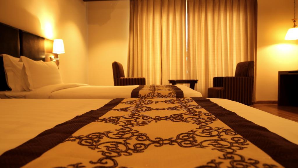 Ariya Hotel Thimphu Ngoại thất bức ảnh